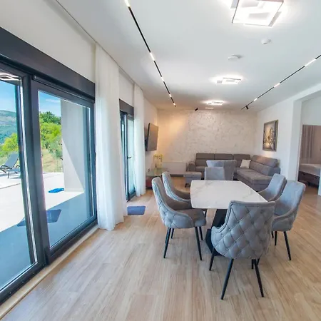 Panorama Olive Hill 빌라 *